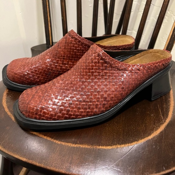 NAOT WOVEN RUST BROWN LEATHER SLIP ON COMFORT SIZE 40, US 9-9.5 - Picture 2 of 7